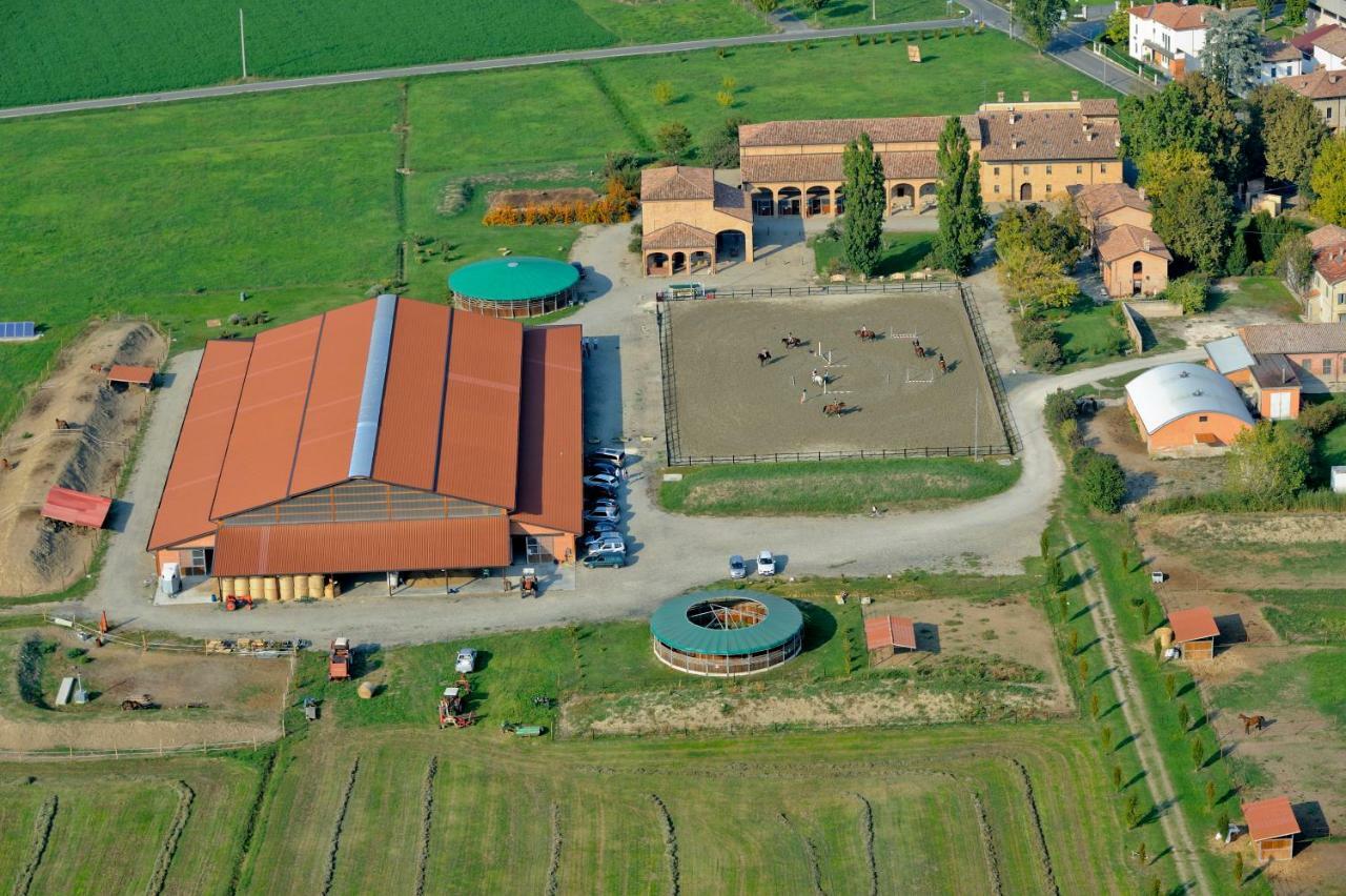 Agriturismo Corte Ghiara Hotel Fontanellato Kültér fotó